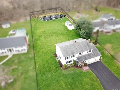 35 Maples Rd, Middletown, NY 10940-6700