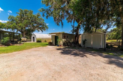 10710 Mcintosh Rd, Thonotosassa FL  33592-3945 exterior