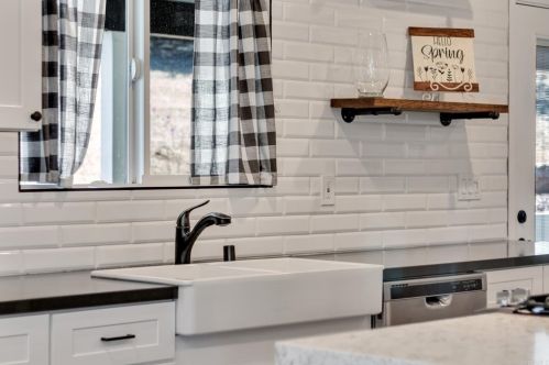 9607 Marilla Dr, Lakeside CA 92040-2806 exterior