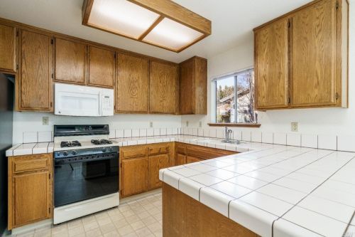 1139 Incline Dr, Ukiah CA  95482-3398 exterior