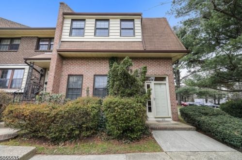 321 North Ave, Cranford NJ  07016-2451 exterior