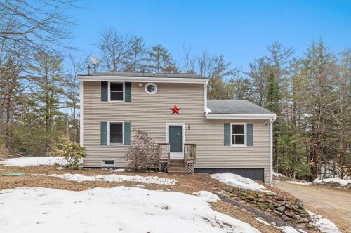 12 Barry Highlands Rd, Danbury NH  03230-4700 exterior