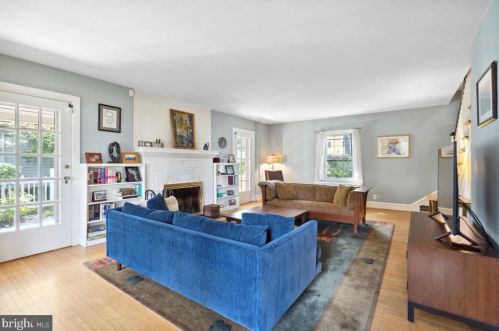 704 Glenside Ave, Wyncote PA 19095-1220 exterior