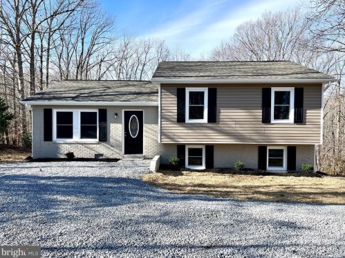 705 Bethel Church Rd, Fredericksburg, VA 22405-3521