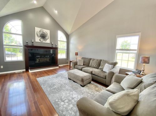 523 East St, Clinton, WI 53525-9000
