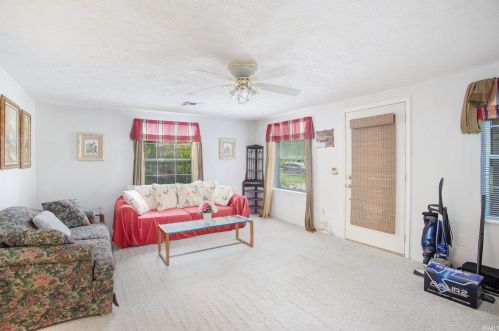 25543 Park Ave, Elkhart, IN 46514-5017