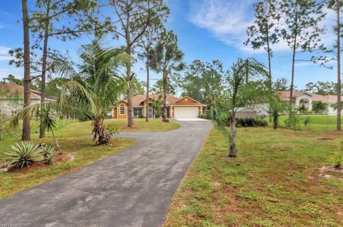 4980 40th St, Naples, FL 34120-3282