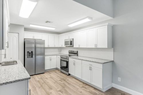 2890 1 Pl, Vero Beach FL 32968-2549 exterior