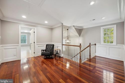 10 Devonshires Ct, Blue Bell PA  19422-2560 exterior
