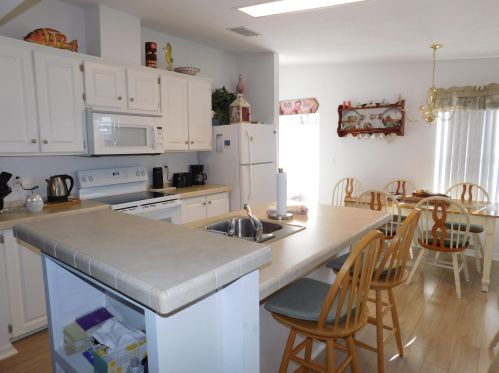 2818 Three Wood Dr, Fort Pierce, FL 34952-3183