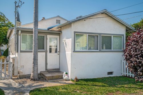 8816 La Mesa Blvd, La Mesa CA 91942-5406 exterior