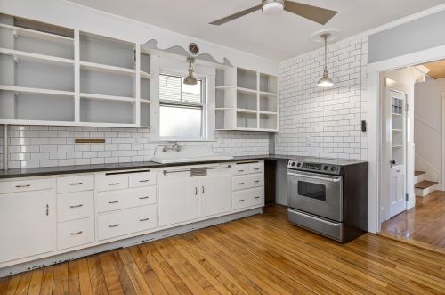 32 Hill St, Dover NH  03820-3111 exterior