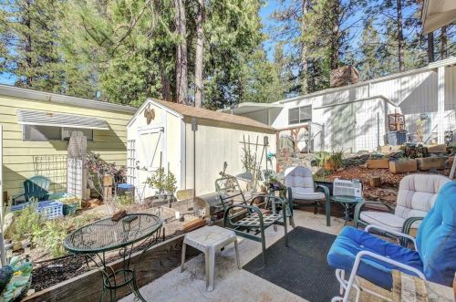 10 Wendy Cir, Grass Valley CA  95945-7037 exterior