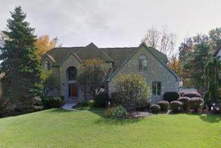 725 Southbluff Dr, Westerville, OH 43082-8604