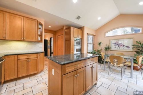166 Cambridge Ave, Englewood NJ  07631-1625 exterior