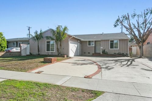 624 Baker Ave, Fullerton, CA 92832-3102