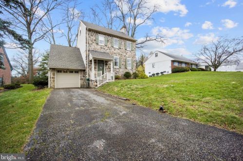 22 Carriage Ln, Norristown, PA 19401-3055