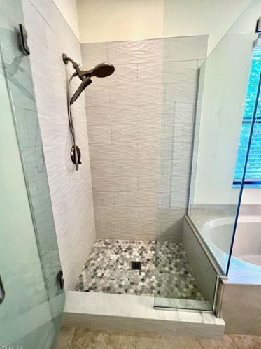 7797 Bristol Cir, Naples FL  34120-0702 exterior