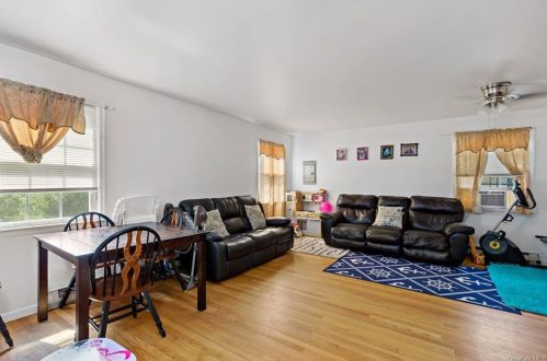 1878 Railroad Ave, Yorktown Hgts NY  10598-4406 exterior