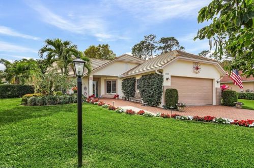4368 Royal Wood Blvd, Naples, FL 34112-8827