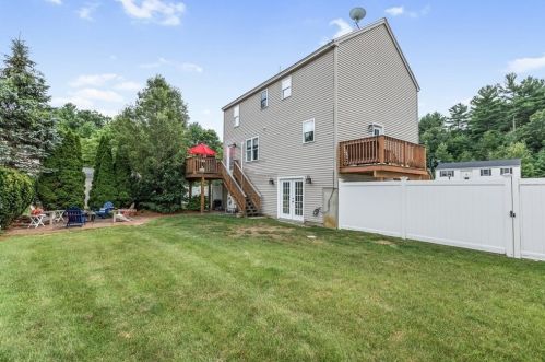 5 Brookside Dr, Douglas, MA 01516-2370