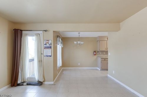 61 Woodland Dr, West Paterson NJ  07424-3707 exterior