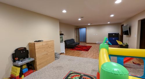 1411 Meadowbrook Dr, Cleveland WI  53015-1475 exterior