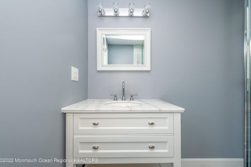 3 Fox Dr, Hazlet NJ  07730-1410 exterior