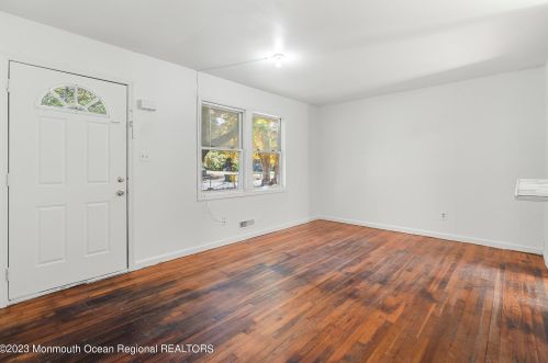 1320 Stark St, Lakewood NJ  08701-6063 exterior