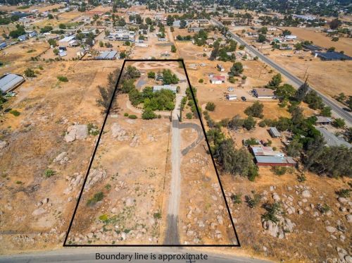 18420 Brown St, Perris, CA 92570-8445