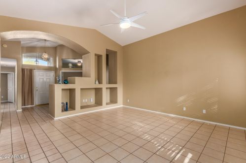 16025 18 Dr, Phoenix AZ  85045-1774 exterior