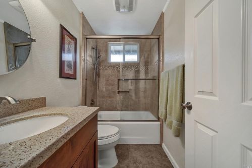 1505 Dudley Pl, Santa Rosa CA  95401-4525 exterior