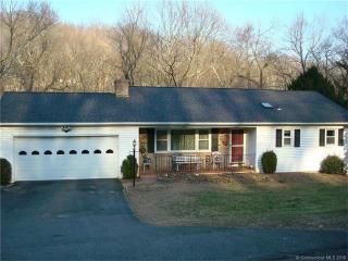 21 Seneca Rd, Danbury, CT 06811-4422
