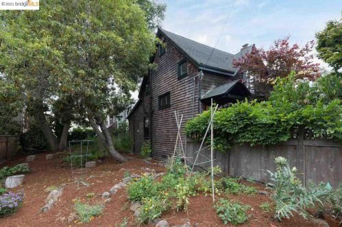 1908 Delaware St, Berkeley, CA 94709-2120