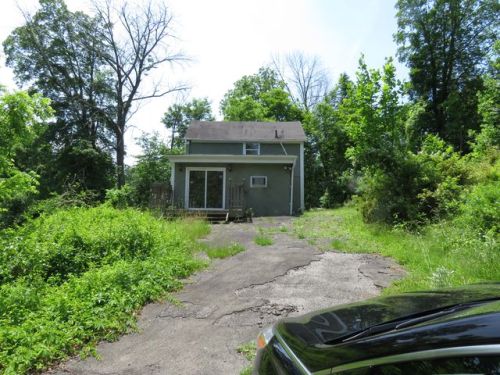 433 Orchard Ave, Kingston NY  12401-8628 exterior