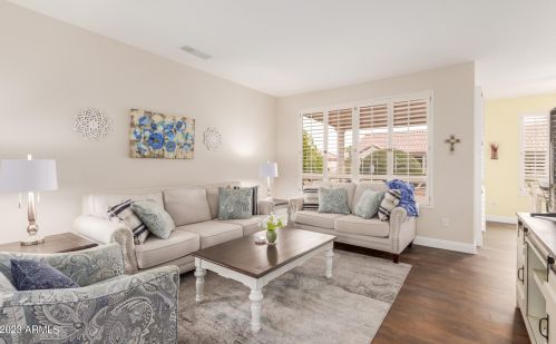 15867 Grand Isle Way, Sun City, AZ 85374-4518