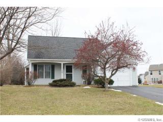 1248 Holland Dr, Canandaigua NY  14425-8954 exterior