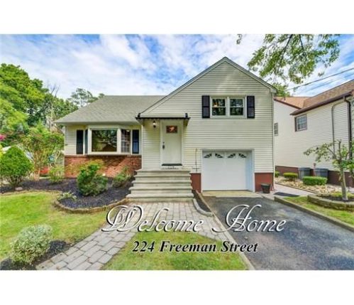 224 Freeman St, Woodbridge NJ  07095-3128 exterior