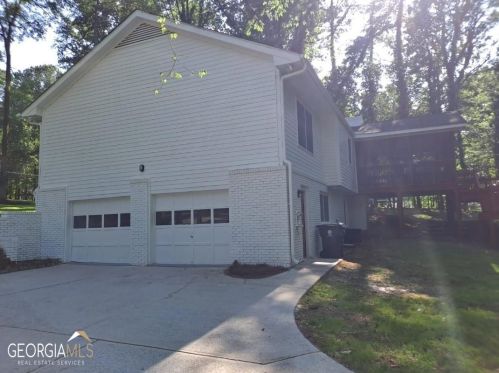 153 Carrollwood Dr, Fayetteville GA  30215-5447 exterior