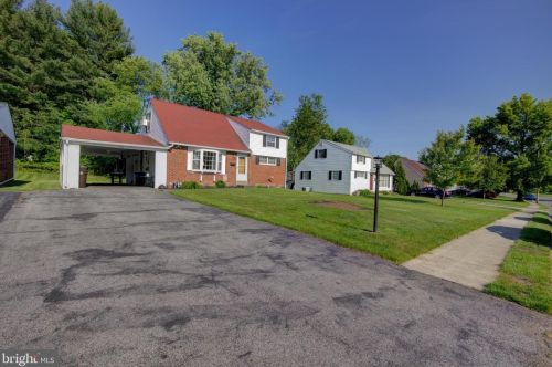442 Prince Frederick St, Norristown, PA 19406-1807