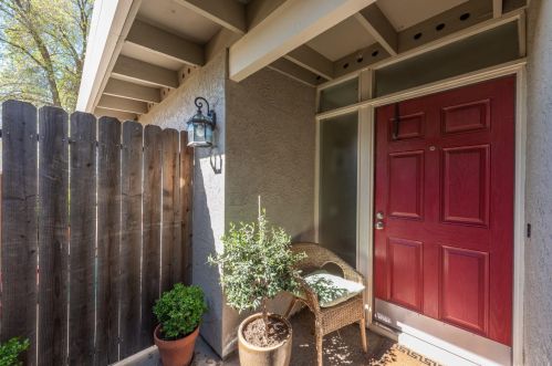 713 Del Oro St, Woodland, CA 95695-5042