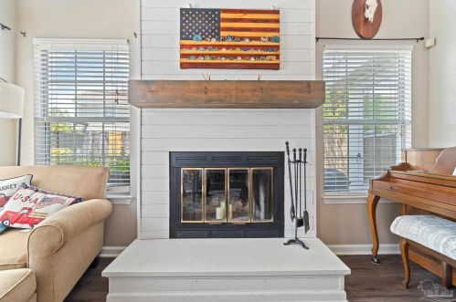 1927 Patrician Way, Fort Walton Beach FL  32547-1036 exterior