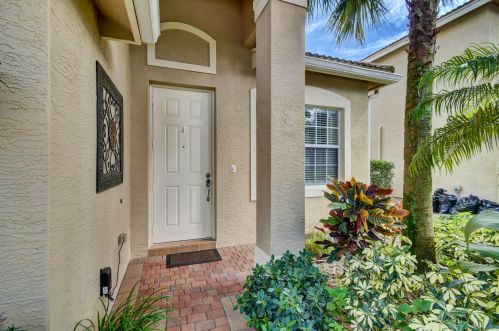 10602 Cocobolo Way, Boynton Beach FL  33437-7536 exterior