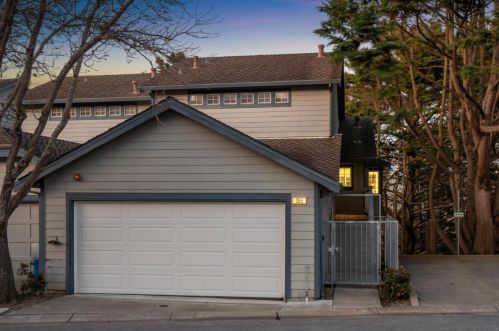 355 Barbara Ln, Daly City, CA 94015-5000