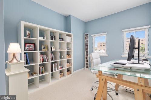 12146 Chancery Sta Cir, Herndon VA 20190-5801 exterior