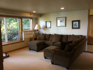 22 Morning Beach Dr, Bellingham WA  98229-4854 exterior