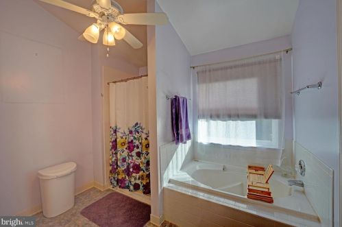 102 Falmouth Way, Dover DE  19904-5390 exterior