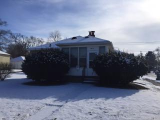 2001 38th St, Indianapolis IN  46218-1109 exterior