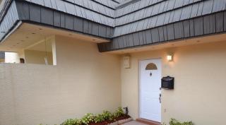 8741 137th Ave, Miami FL  33183-4077 exterior