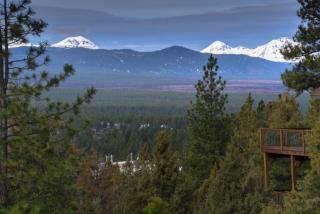 1931 Sun Ray Ct, Bend, OR 97701-5637